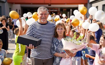 Učiteljica Branka Hemen  i učitelj  Stjepan Lončar: više od 40 godina posvećenosti koje će OŠ Novo Čiče pamtiti