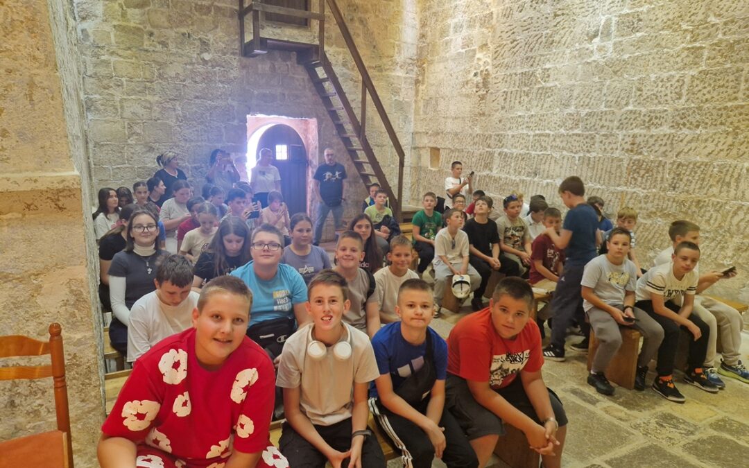 Terenska nastava iz hrvatskoga jezika: Dan ispunjen glagoljicom i poviješću